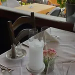 Otel Baeren-krattigen *
