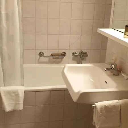 Baeren-krattigen Hotel Krattigen