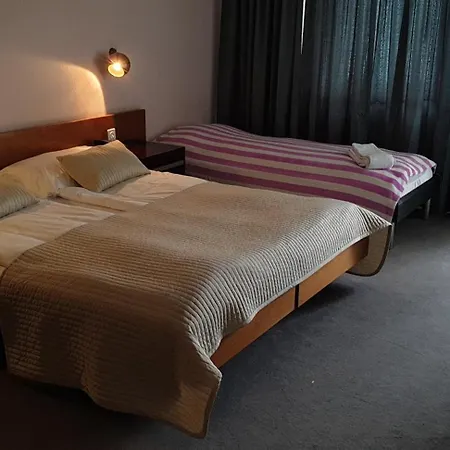 Baeren-krattigen Hotel *