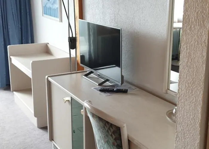 Baeren-krattigen מלון Krattigen