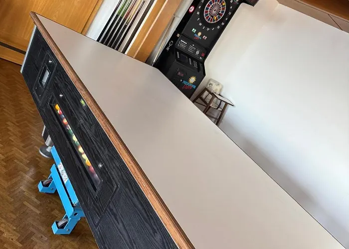 Baeren-krattigen Hotel